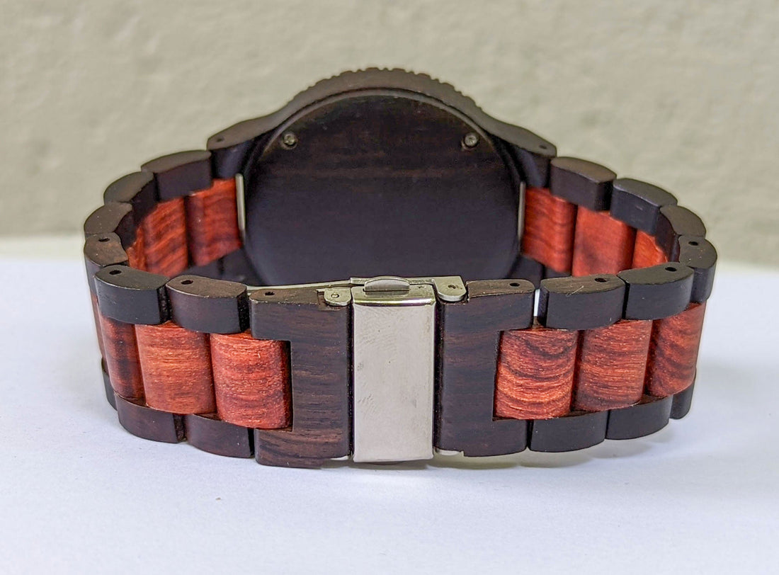 Groomsmen Set of 7 Wooden Watch Red | Justo - Dusty Saw